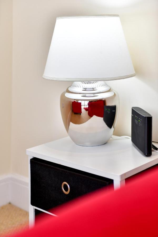 Meridian Quay Apartments, By Jsw Short Stay Swansea Esterno foto