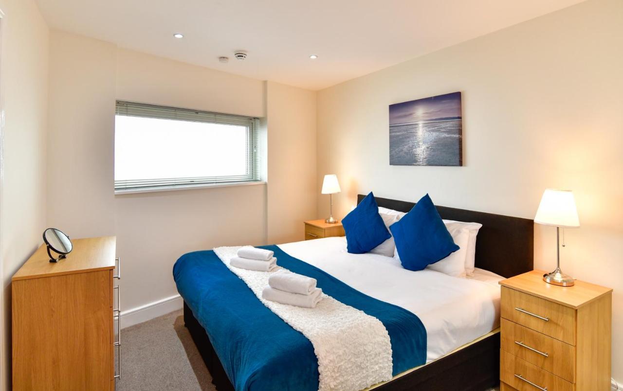 Meridian Quay Apartments, By Jsw Short Stay Swansea Esterno foto