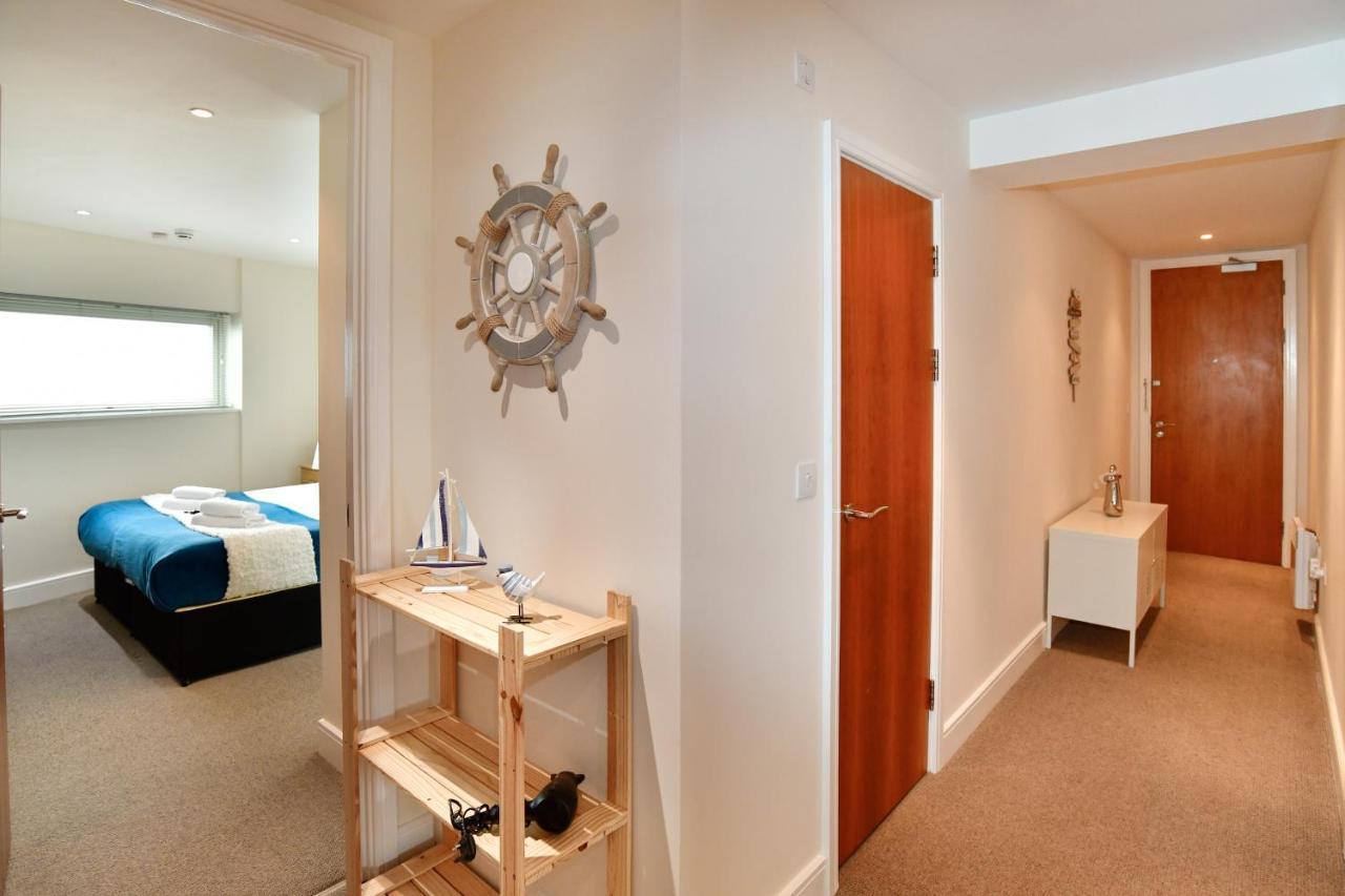 Meridian Quay Apartments, By Jsw Short Stay Swansea Esterno foto